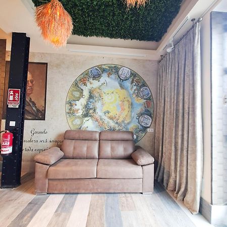 Loft Deluxe - Madrid Retiroアパートメント エクステリア 写真