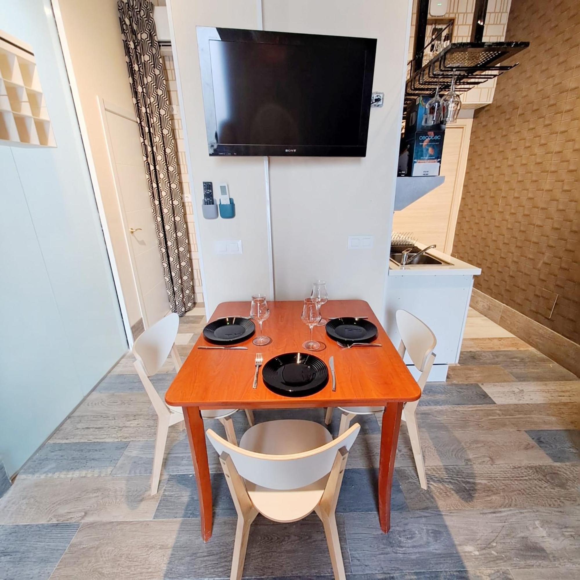 Loft Deluxe - Madrid Retiroアパートメント エクステリア 写真